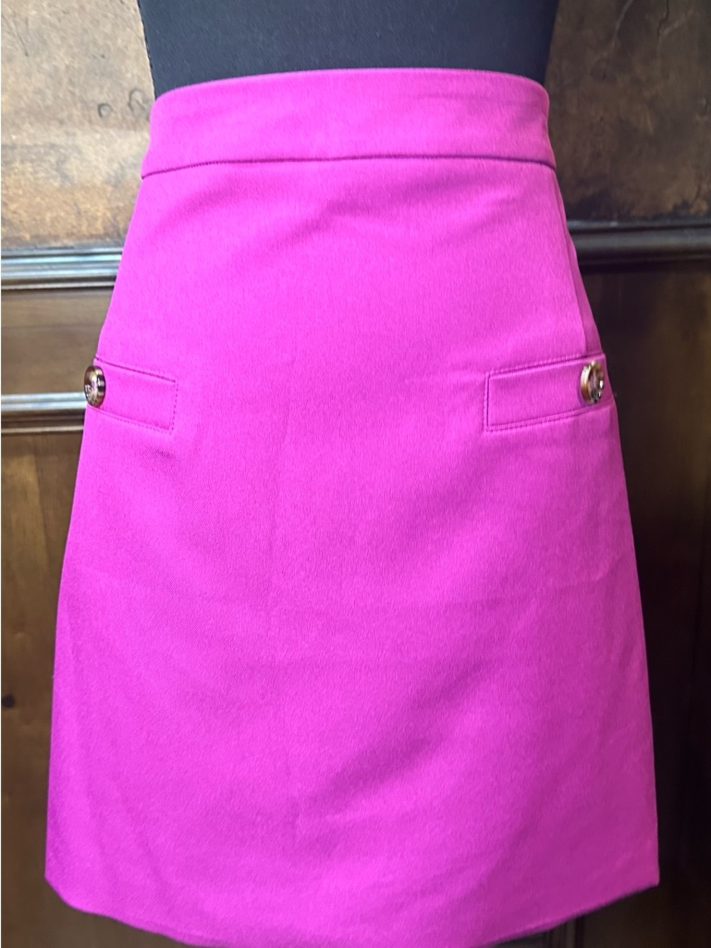NWT SIZE 1X Gracia Bright Fuchsia A-Line Skirt with Buttoned Pocket Tabs